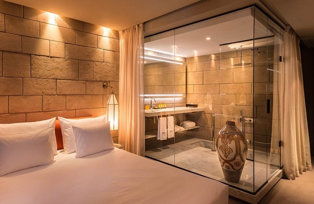 La Salle de Bain Ouverte sur Chambre