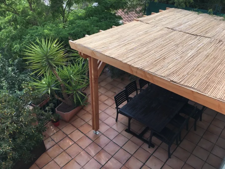 canisse pour pergola