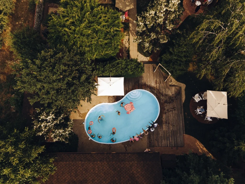 piscine coque ou beton