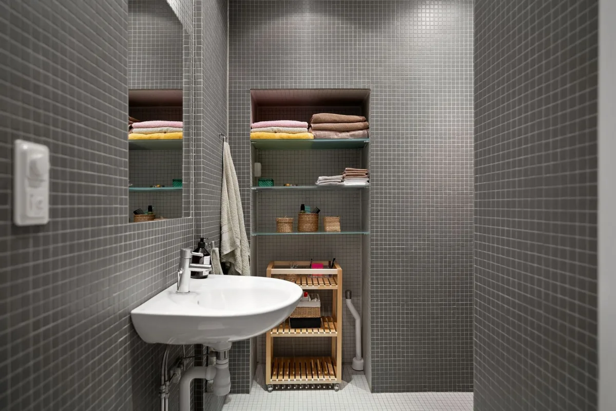 Carrelage petite salle de bain couleurs et formats pour agrandir