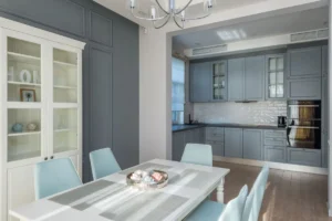 Tendances couleurs cuisine 2026 : vert sauge, bleu marine et bicolore