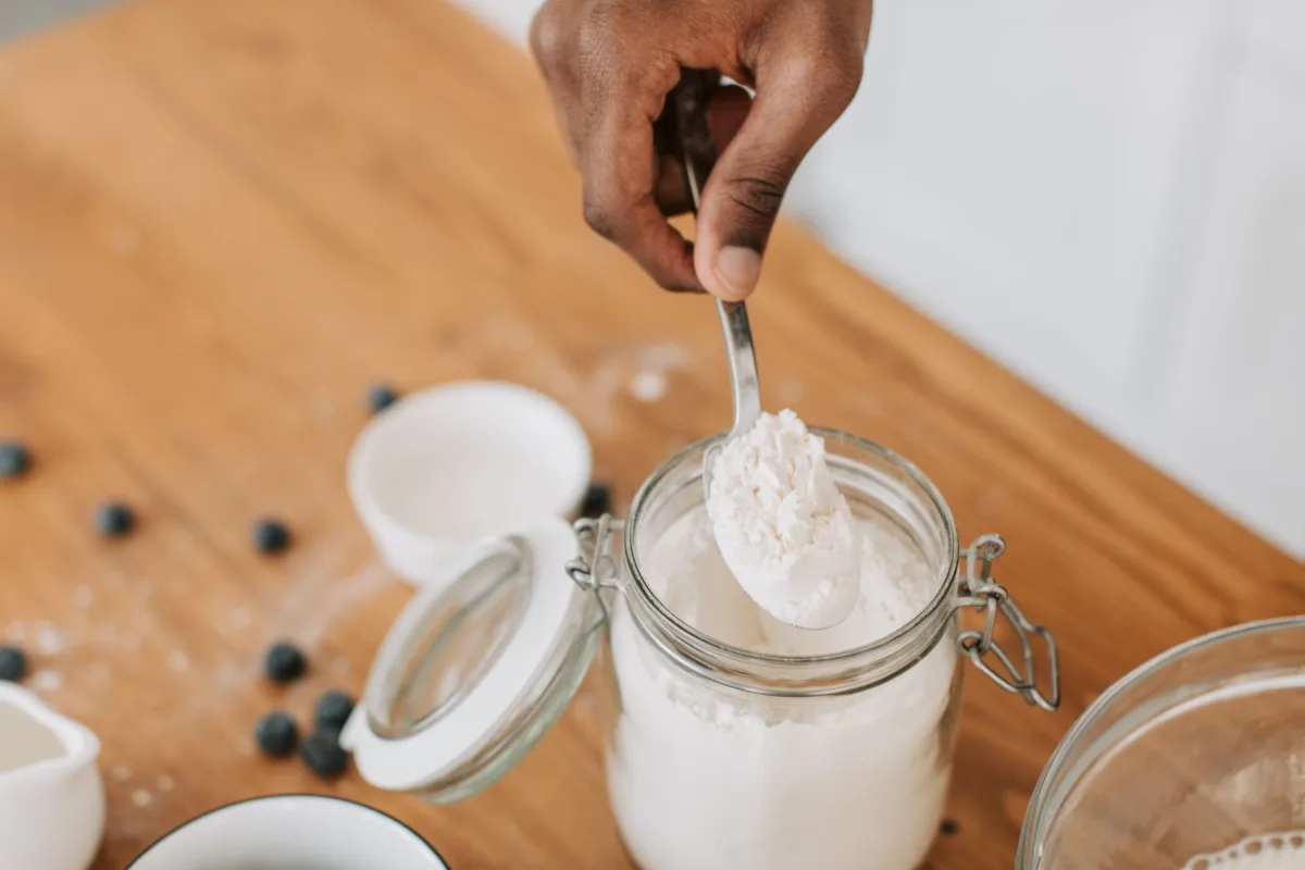 Bicarbonate de soude, désodorisant naturel pour chaussures