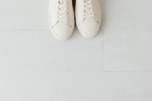 Chaussures fraîches grâce à un désodorisant naturel