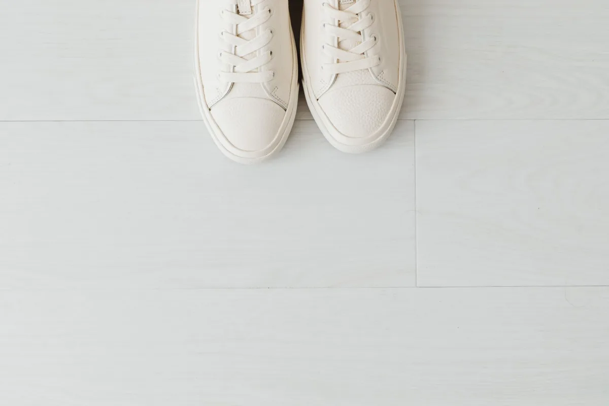 Chaussures fraîches grâce à un désodorisant naturel