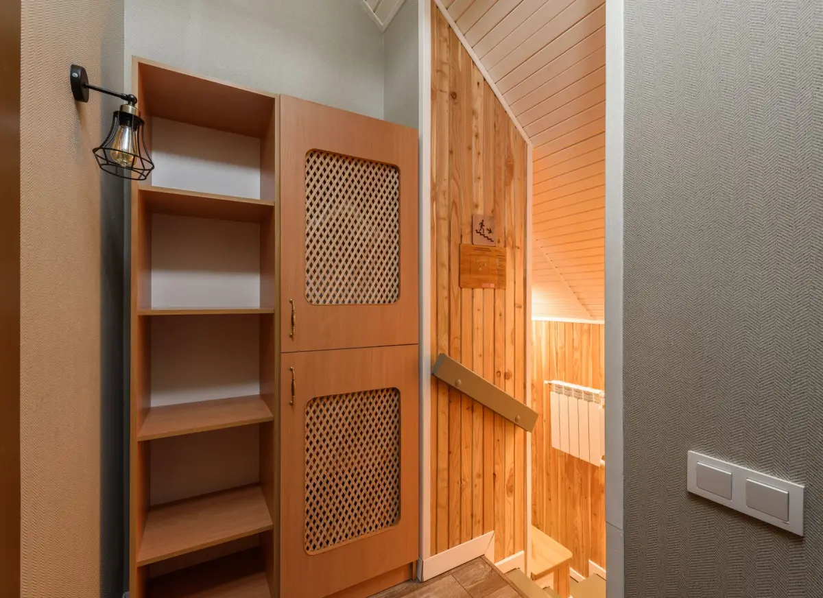 rangement sous escalier tiroirs bois blanc design