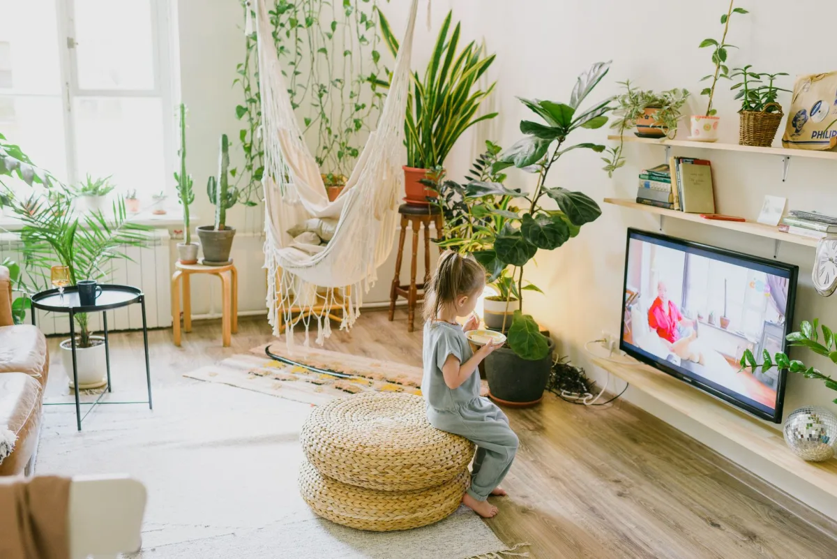 Sol en fibre naturelle dans une déco chaleureuse